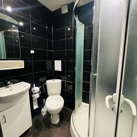 Studio Close To Airport *