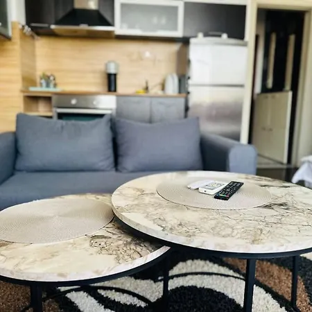 Studio Close To Airport *